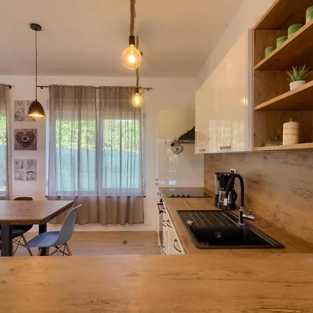 Holiday home Mit Privatpool Fuer 8 Personen Ca 130 Qm In Vintijan, Istrien Istrische Riviera Pula