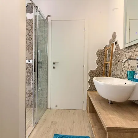 Mit Privatpool Fuer 8 Personen Ca 130 Qm In Vintijan, Istrien Istrische Riviera *