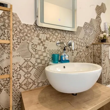 Mit Privatpool Fuer 8 Personen Ca 130 Qm In Vintijan, Istrien Istrische Riviera Holiday home